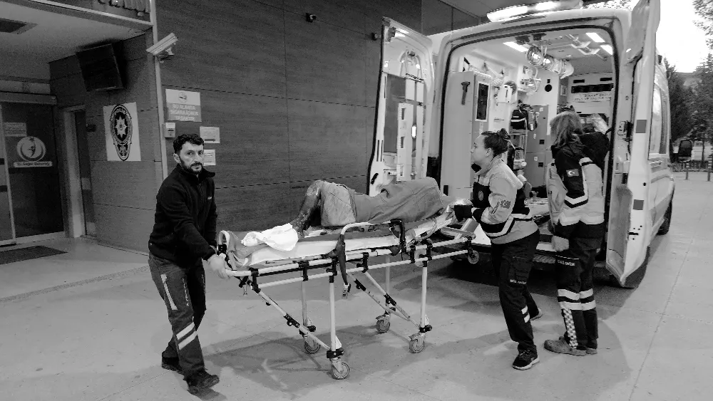 Ateşin başında uyuyakalınca vücudu yandı!