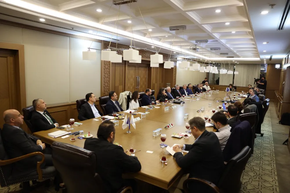 Başkan Bozbey, inşaat ve gayrimenkul sektörü temsilcileriyle buluştu