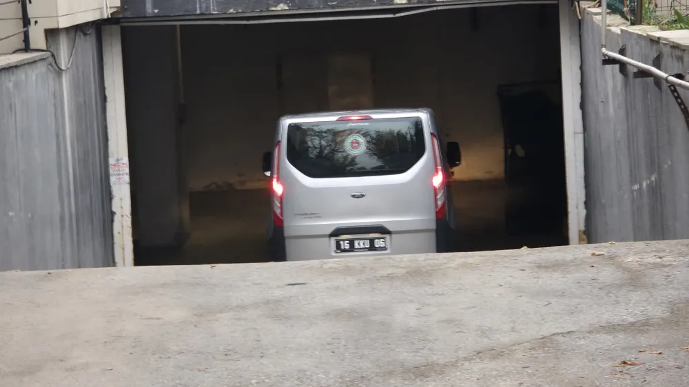 Yaşlı adam bağ evinde ölü bulundu