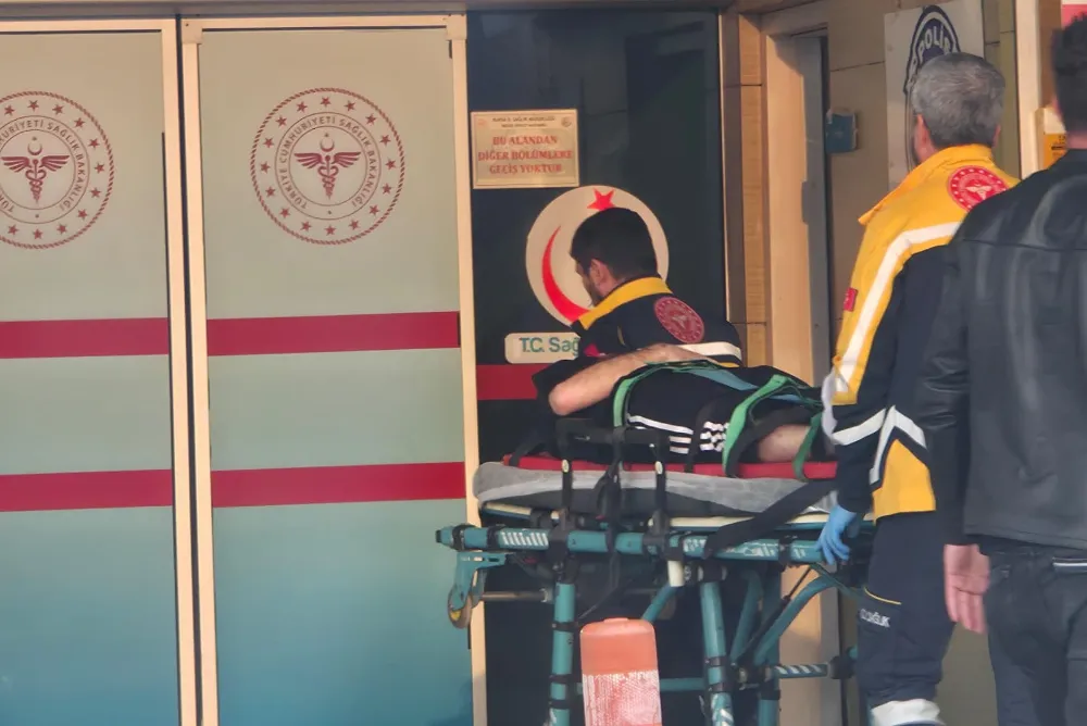 Otomobil ile motosiklet çarpıştı; 1 yaralı!