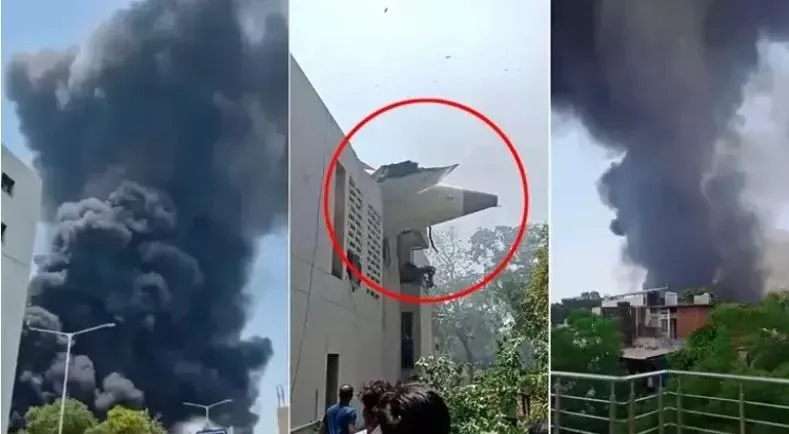 Yolcu uçağı düştü!